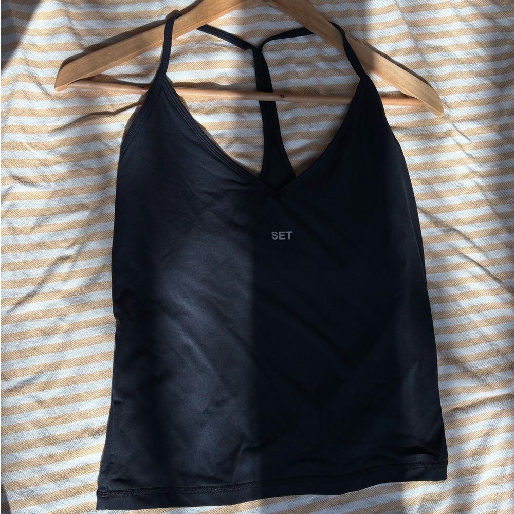 SET Active | AirLuxe Black Tank